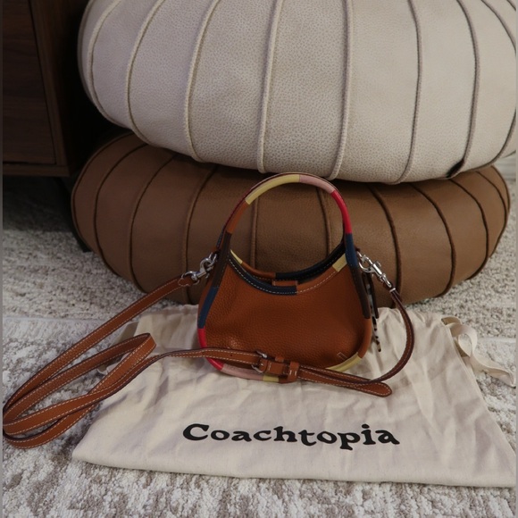 Coachtopia Mini Ergo Bag in Ecru - Picture 1 of 3